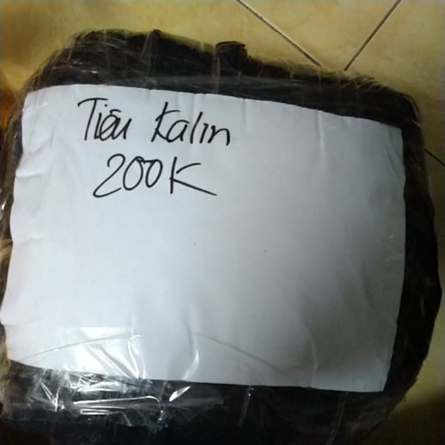 Quần áo của bạn Tiêu Kalin