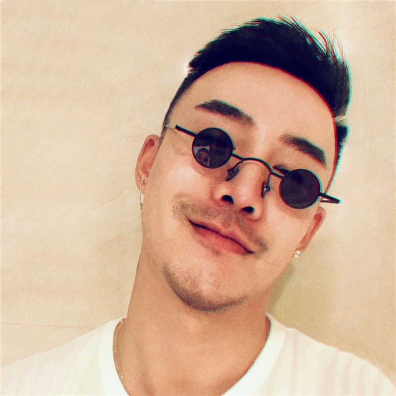 Kính thầy bói mắt tròn tí hon đeo chơi Tết nhìn hài hước vcl hahaha