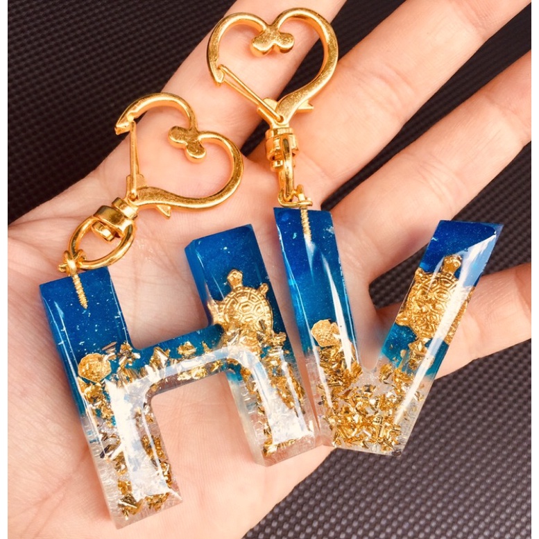 Móc khóa Chữ cái Rùa vàng may mắn trường thọ chiêu tài  handmade 3D epoxy Resin quà tặng
