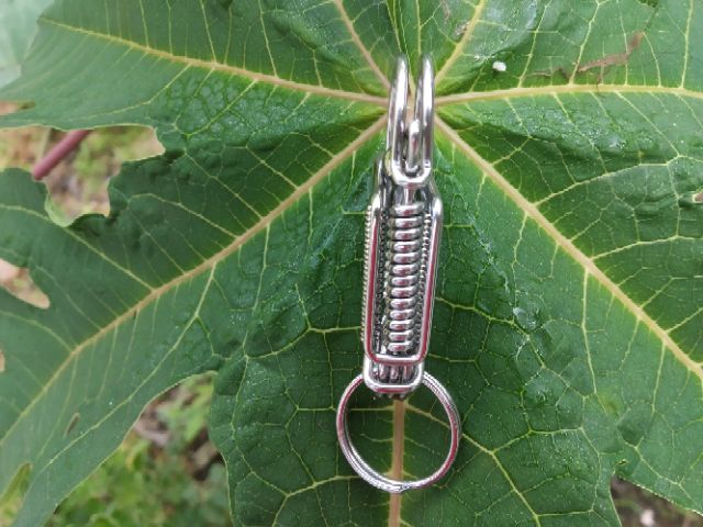 Móc khóa uốn thủ công loxo inox