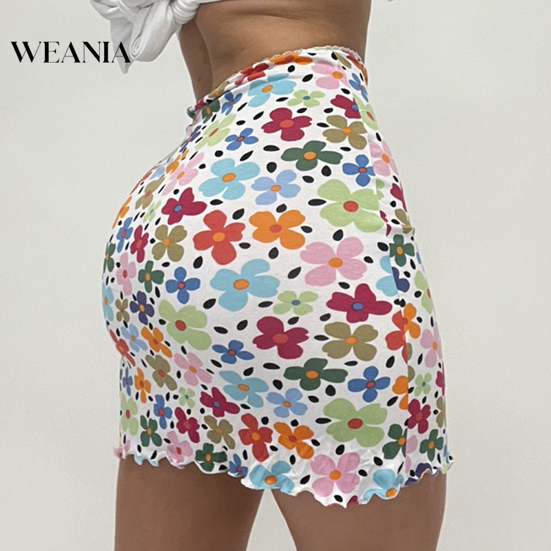 Bộ Đồ 2 Món Áo Thun Croptop In Hoa + Chân Váy Gợi Cảm