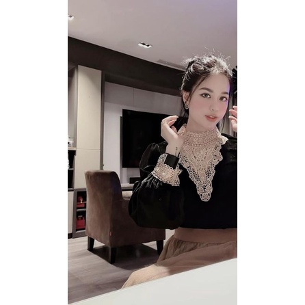 Áo nhung pha ren tiểu thư