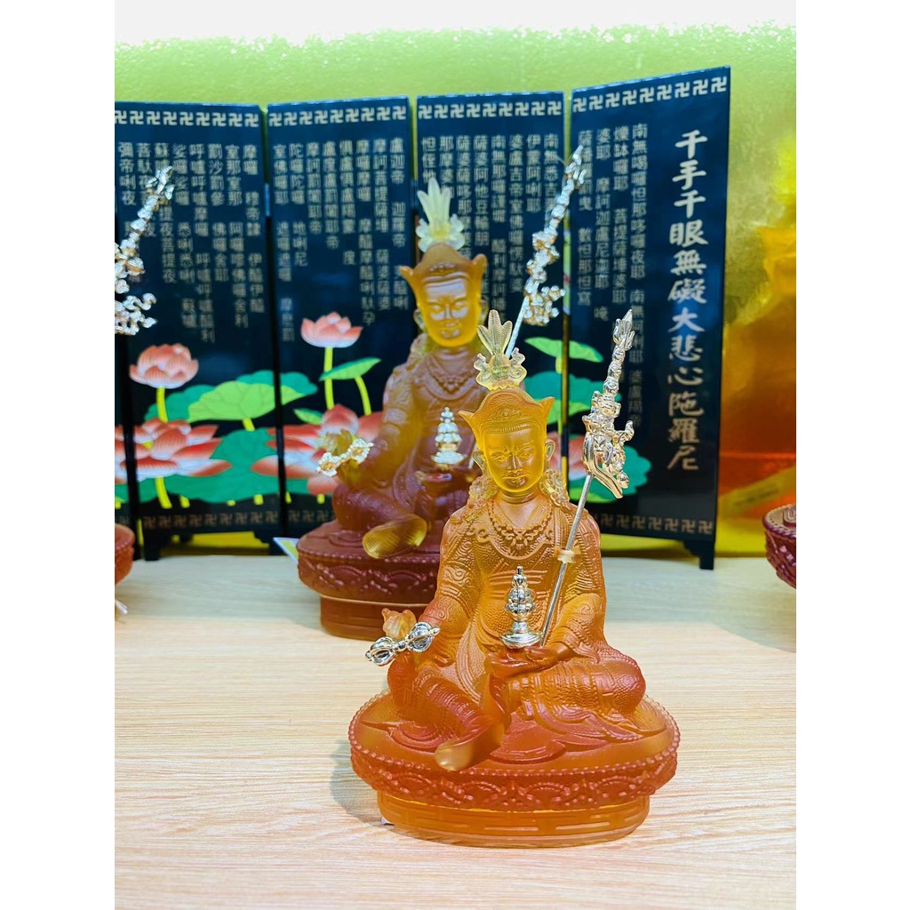 [PHÁP BẢO MINH CHÂU] Tượng Liên Hoa Sanh lưu ly