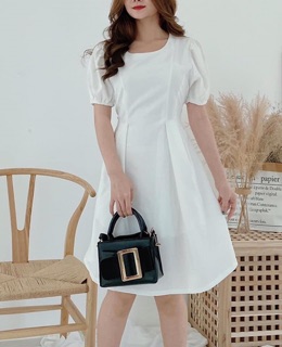 Đầm xếp ly xoè