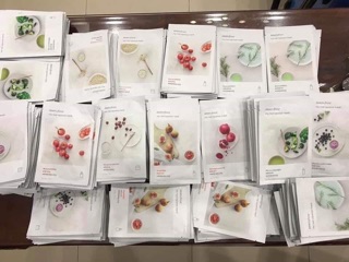 MẶT NẠ GIẤY INNISFREE ITS REAL SQUEEZE MASK.