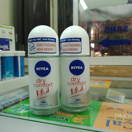 Lăn khử mùi Nivea Khô thoáng Dry comfort lọ 50ml