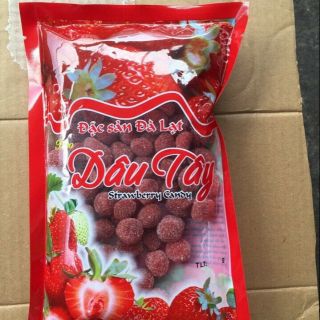 1 gói mứt dâu tây đặc sản Đà Lạt