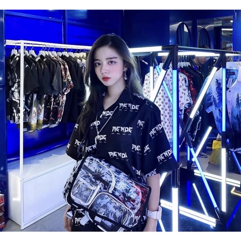 Áo Sơ Mi Hoạ Tiết Hình Chữ Tay Ngắn Cổ Vest Thời Trang Unisex Vải Lụa Chéo