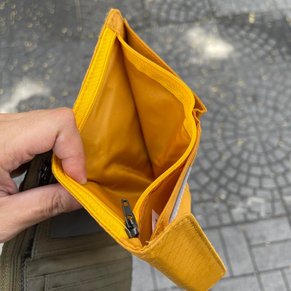 Ví Eagle Creek RFID International Tri-Fold