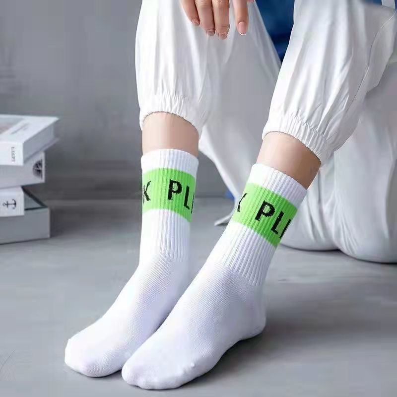 Set 4 Đôi Vớ Cotton Màu Xanh Lá In Chữ Phong Cách Hip Hop Đường Phố Nhật Bản Thời Trang Xuân Thu Cao Cấp Dành Cho Nam Nữ