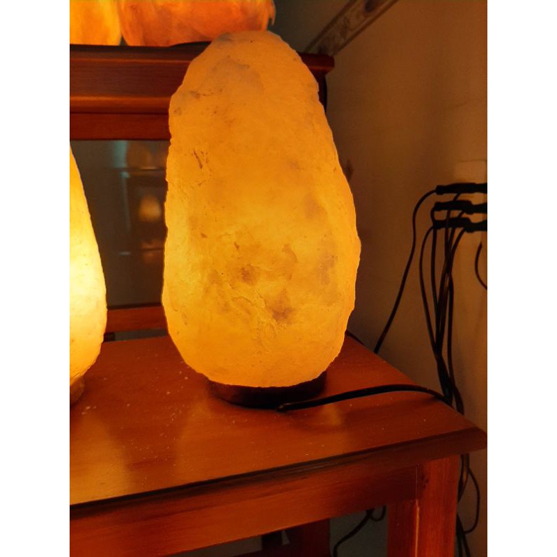 Đèn đá muối hymalaya (3-4kg) Trang trí, xông tinh dầu, đèn phong thủy, hút tài lộc, tăng dương khí... | BigBuy360 - bigbuy360.vn