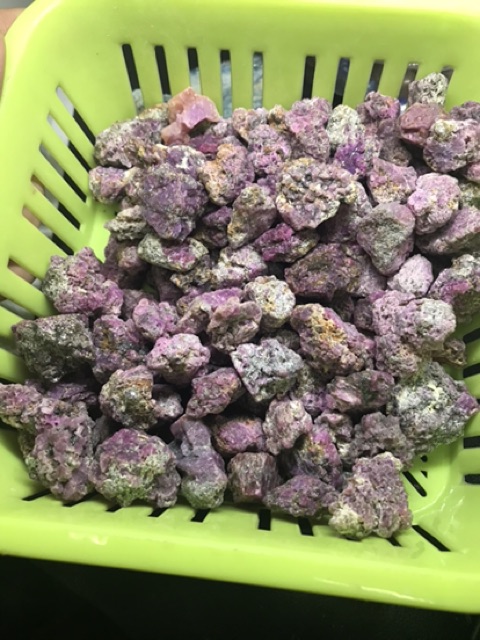 Đá thanh tẩy ruby thô không lỗ | BigBuy360 - bigbuy360.vn