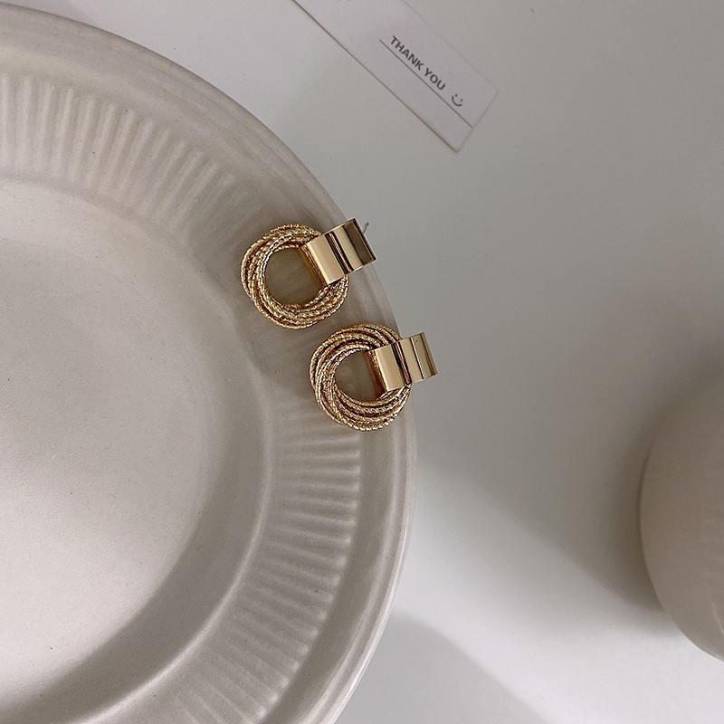 Đôi bông tai mạ bạc 925 kiểu dáng đơn giản sang trọng dành cho nữ