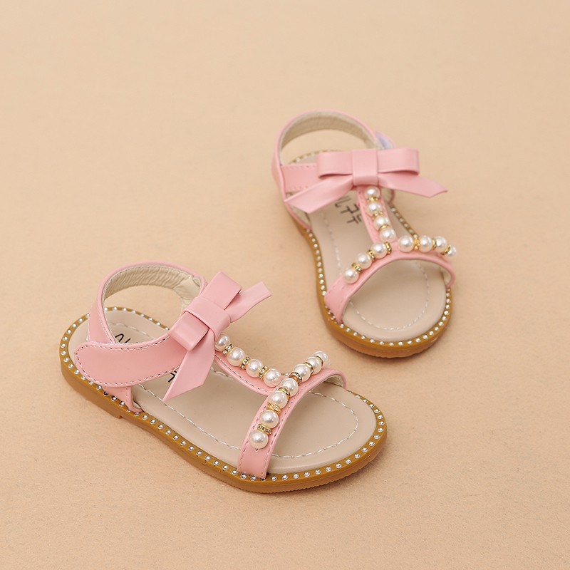 Giày sandals đính ngọc trai xinh xắn cho bé