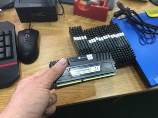 Ram 8G tản nhiệt thép