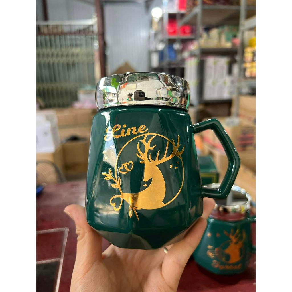 Cốc sứ có nắp gương soi mẫu mới nhất 2023