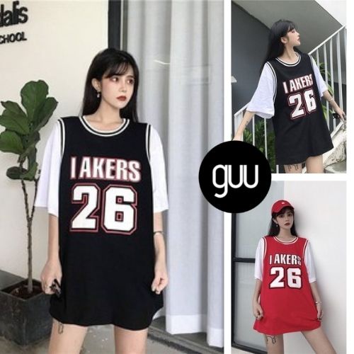 Áo bóng rổ số 26 phối tay trắng dáng rộng dấu quần form thụng màu đen đỏ GUU
