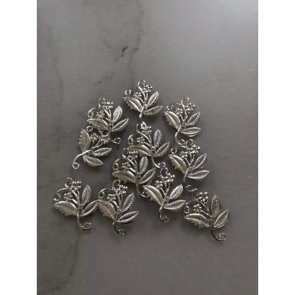 (5 cái)Phiến kim loại hình lá 38*52mm, nguyên liệu làm trâm cài tóc cổ trang, nguyên liệu diy, Sỉ phụ kiện Khánh Huyền