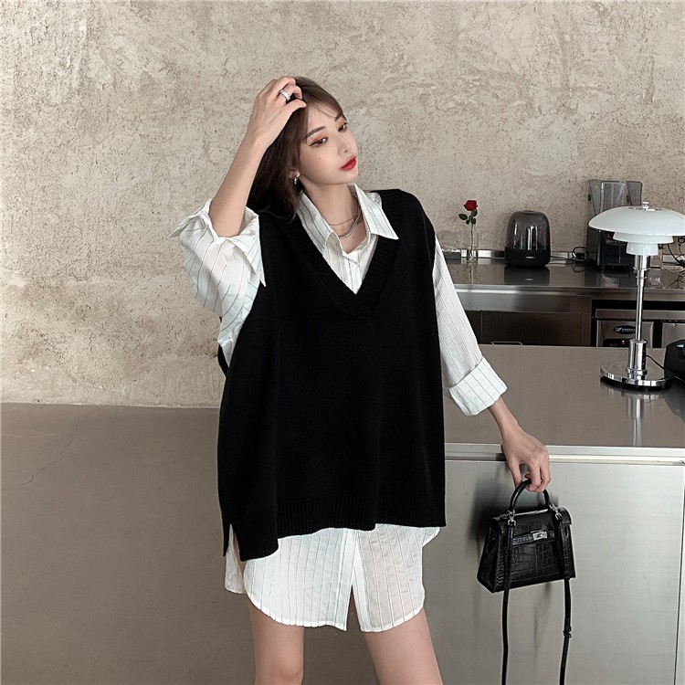 Áo khoác ghi lê dệt kim màu đen cổ chữ V xẻ tà thời trang trẻ trung | BigBuy360 - bigbuy360.vn