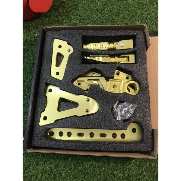 Gác chân biker cho các loại xe ex135, ex150 xe điện xmen vừ các loại xe khác.