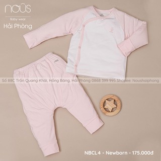 Nous cài lệch trắng hồng nhạt nb