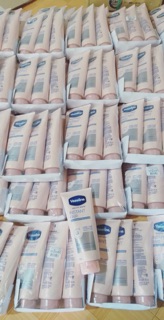 Dưỡng Thể Vaseline 4x 320ml Thái