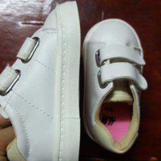GIẦY TRAINER H&M