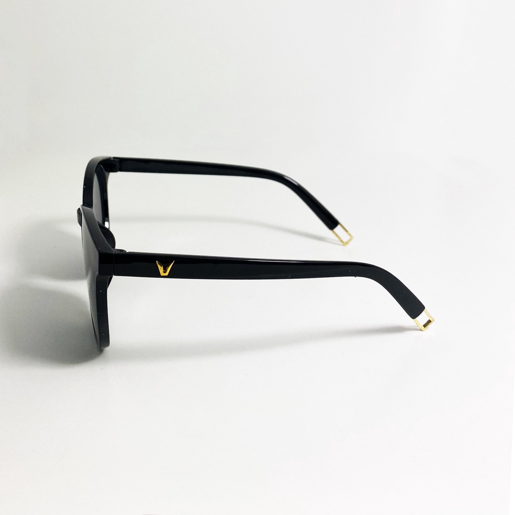 Kính mát trẻ em cao cấp Jun Secret gọng nhựa form ôm mặt, tròng chống tia UV dành cho bé từ 2 đến 7 tuổi JS30A39