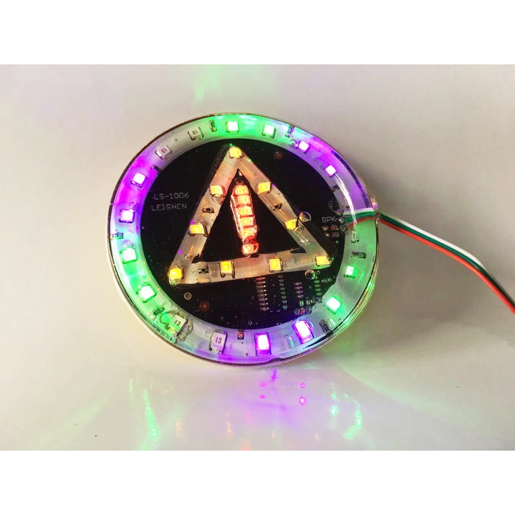Đèn LED nháy chong chóng xoay có tam giác ở giữa