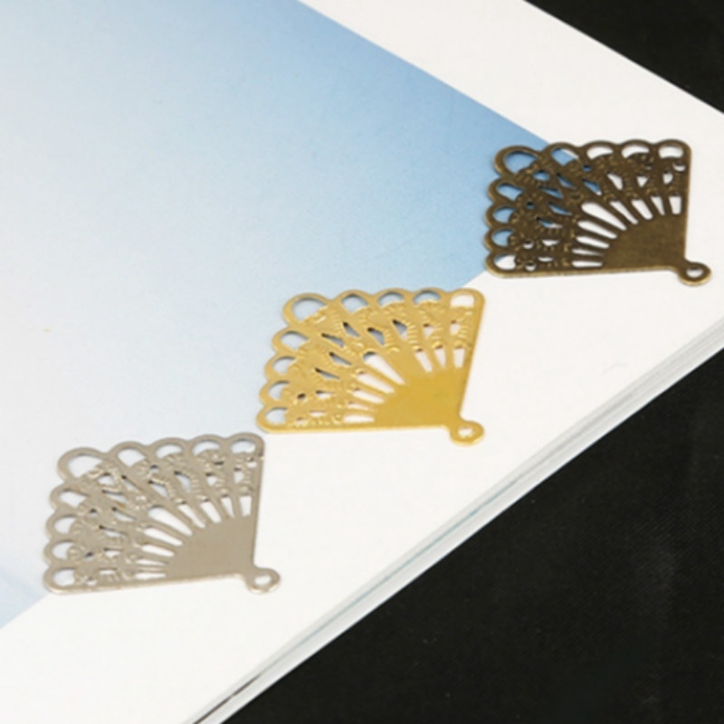 10pcs/pack Creative Vintage Fan Shaped Iron Pendant Pendant for Earring Hair Jewelry Making Supplies