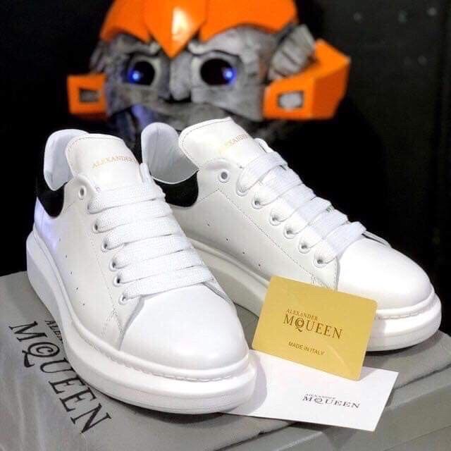 Giày MCqueen nữ  với màu sắc hài hòa giá siêu rẻ