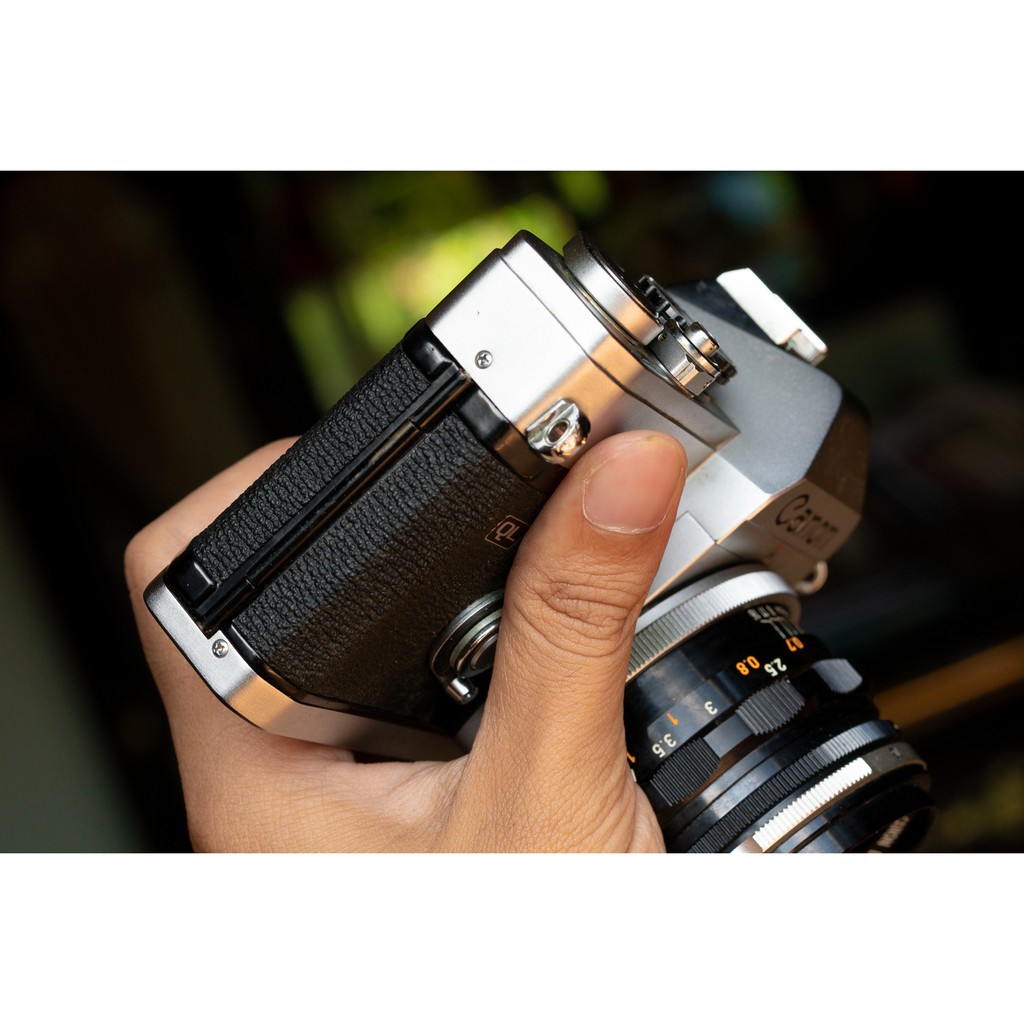 [Sale] Máy ảnh cổ vintage Canon FT QL kèm lens 50/1.8