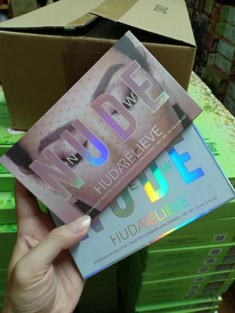 MÀU MẮT HUDA NUDE
______18 Ô