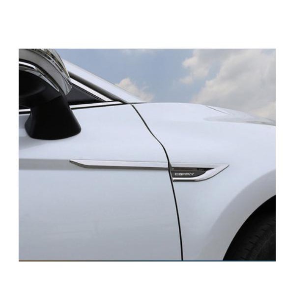 Team sườn xe inox logo Camry 2019-2021