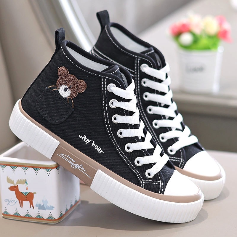 Giày vải canvas IELGY cổ cao họa tiết gấu dễ thương dễ phối đồ với nhiều màu tùy chọn