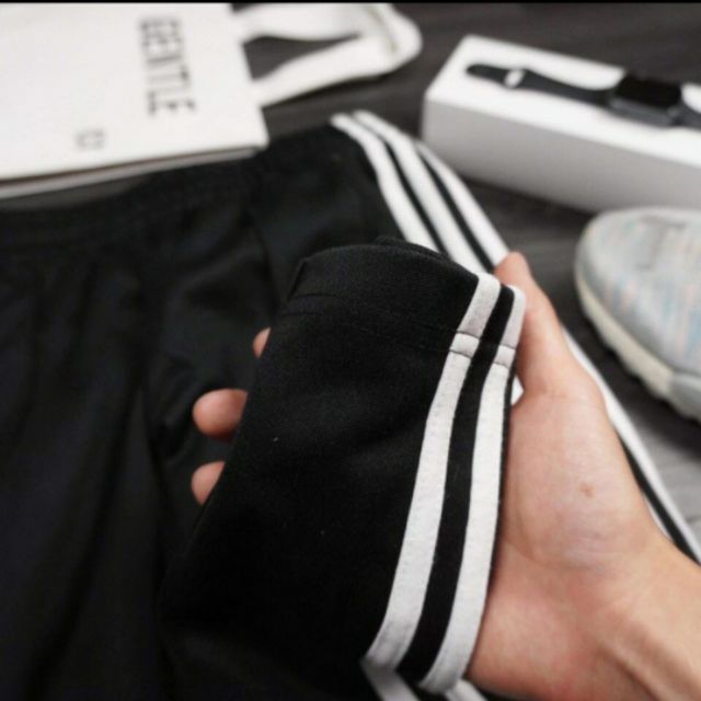 QUẦN THỂ THAO 3 SỌC TRẮNG UNISEX