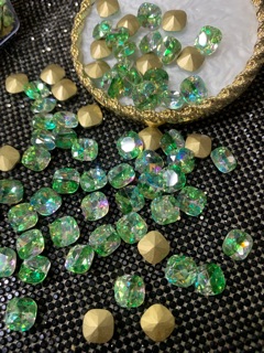 Set 10v đá khối vuông bầu size 8