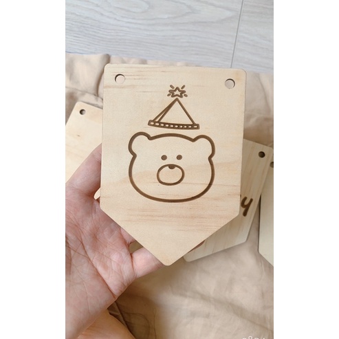 Dây cờ gỗ chữ Happy Birthday to me