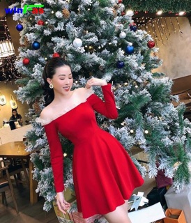 Đầm Xoè Trễ Vai Tay Dài