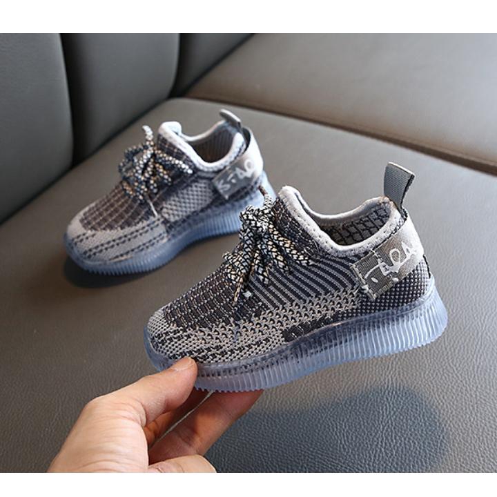 Giày thể thao sneaker thời trang phát sáng cho bé 21117