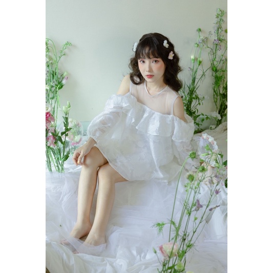 Áo bèo vai phối lưới Loli Top x Quần Váy CARROT FARM