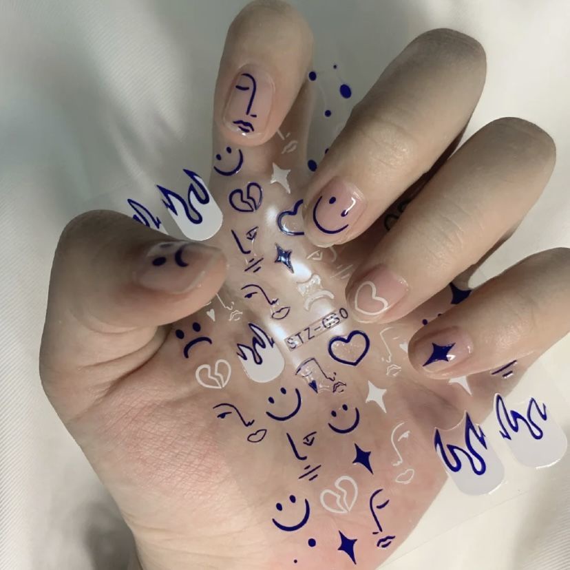 Nhãn Dán Móng Tay Hình Mặt Cười/Mặt Cười Klein Xanh