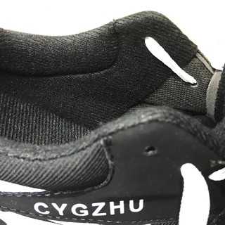 Giày sneaker nữ đen