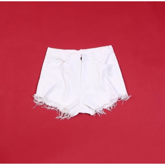 Quần short trắng 70k