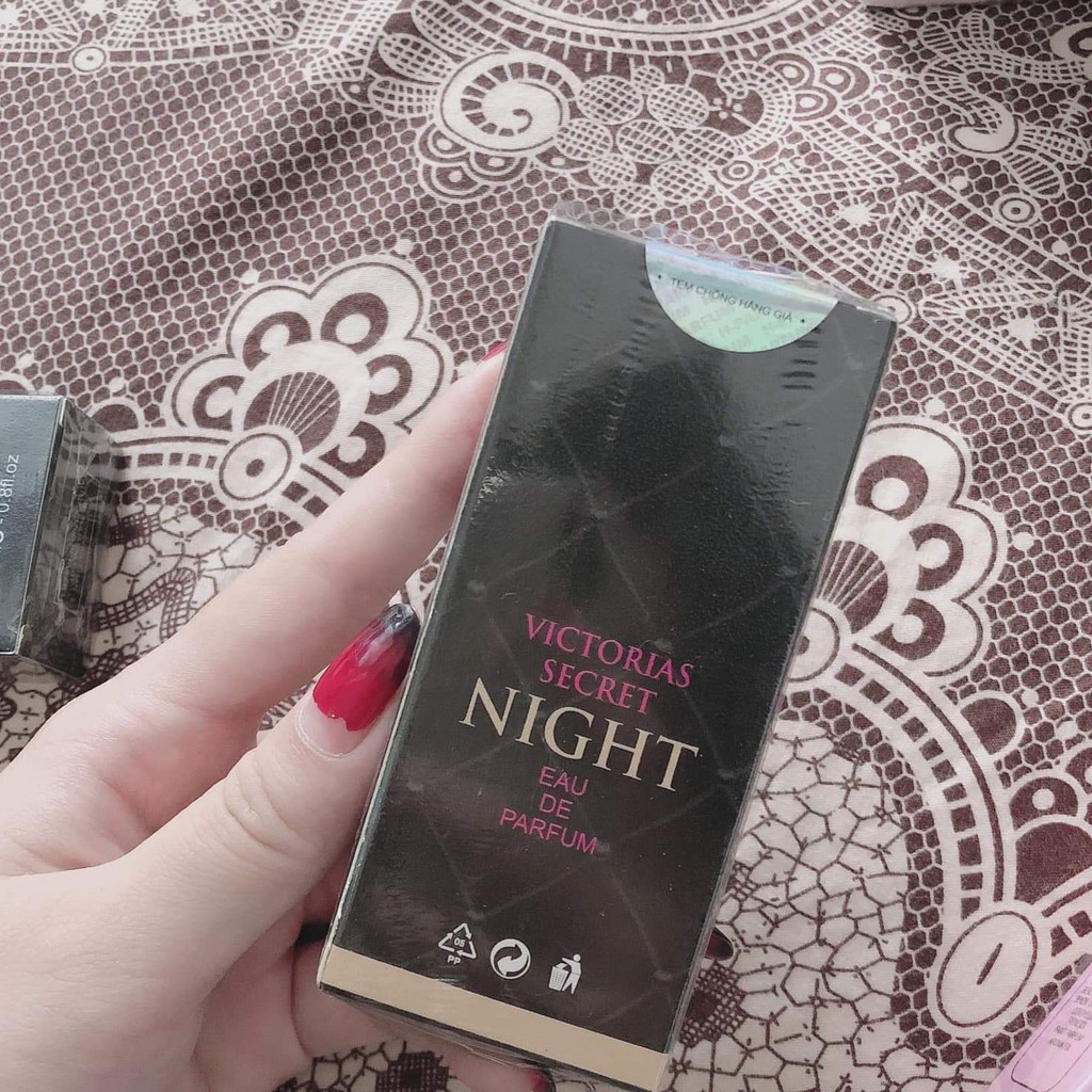 VICTORIA'S SECRET NIGHT Tinh Dầu Thơm Hparfum - Dạng Xịt 25ml