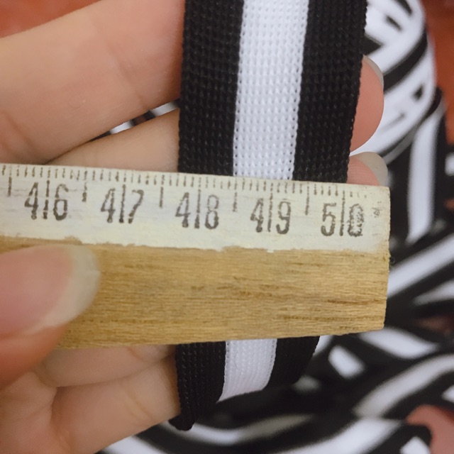 Dây viền trắng &lt;-&gt;đen may viền quần áo các kiểu: có chất thun