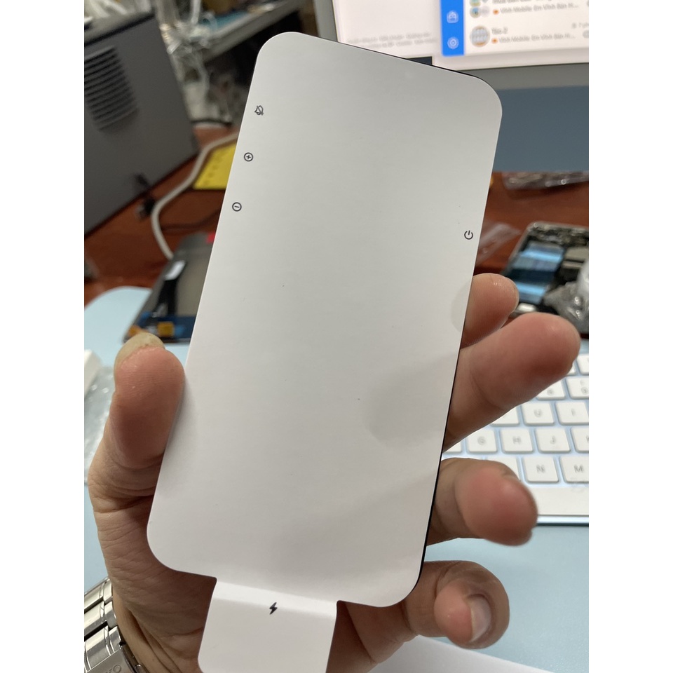Màn 12/12pro zin ép kính tặng kèm bộ sửa thay thế.