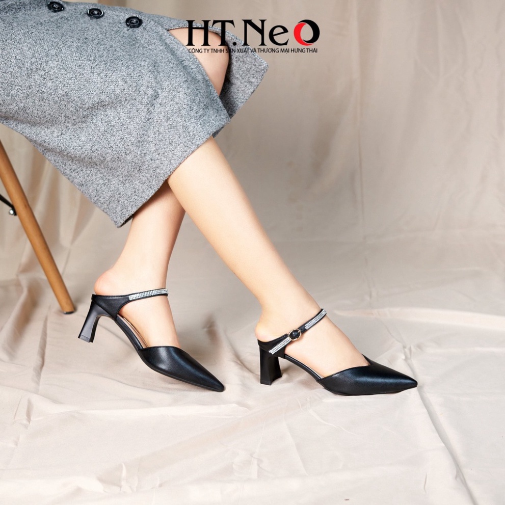 Sandal nữ HT.NEO thiết kế quai ngang đính đá, mũi nhọn trẻ trung sành điệu cực xinh SDN106