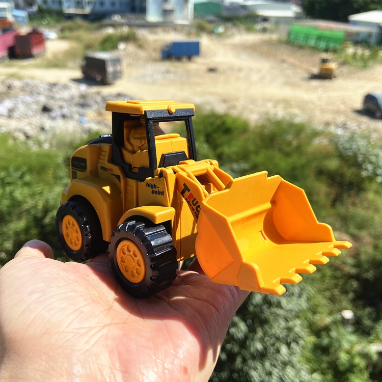 Xe đồ chơi cho bé mô hình Xe Múc Vật Liệu chất liệu nhựa an toàn, chi tiết sắc sảo, bền đẹp