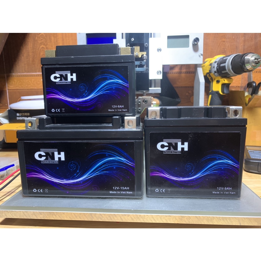 Bình ắc quy Lithium 12V - 6Ah thay thế cho Ắc quy xe máy